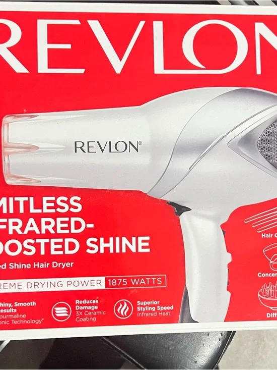 Revlon White and Silver Shine Hair Dryer with Attachments - Picture 3 of 4